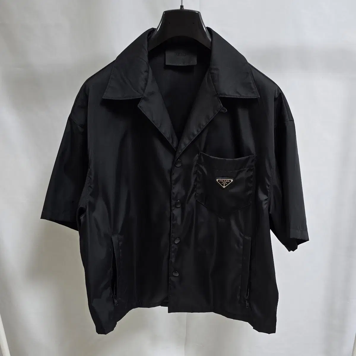 [L] Prada Rina nylon short-sleeved shirt L 105 sells for $105