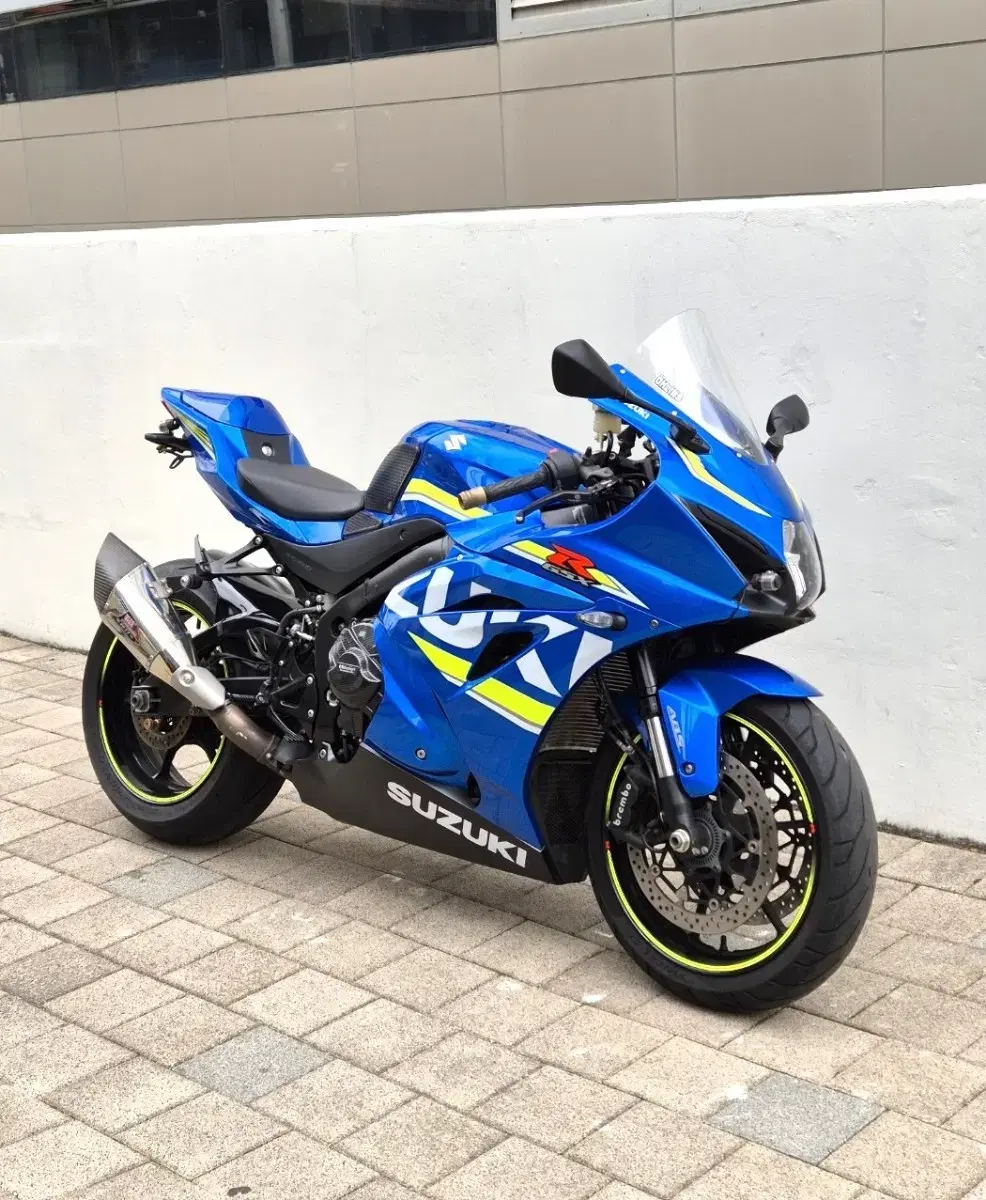 2017 GSX- R1000 GP블루 알천 판매합니다.