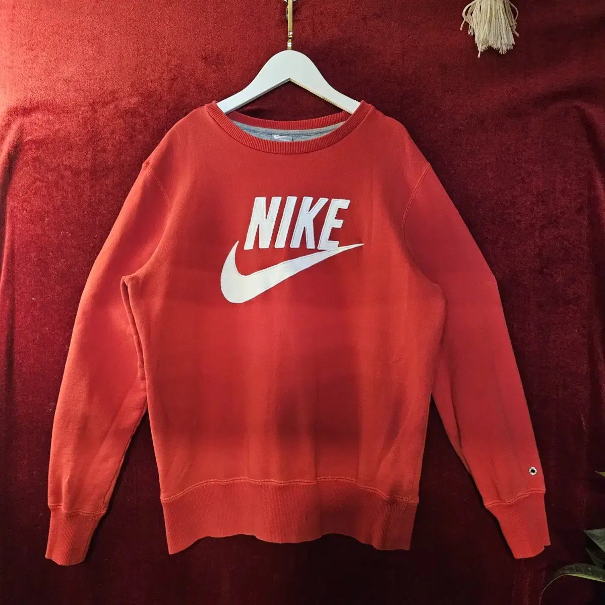 나이키(NIKE) 빅로고 자수 맨투맨 L size