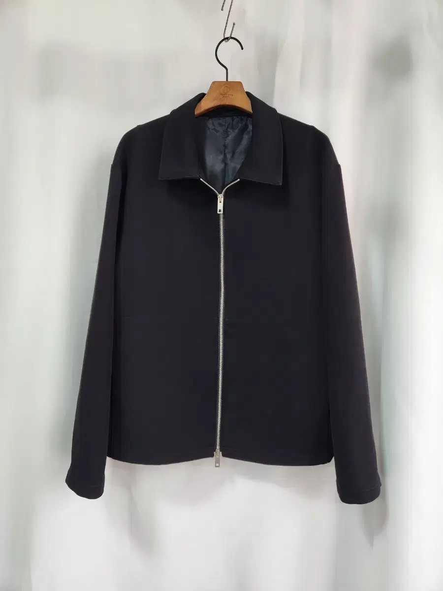 [Lafarge Store] Black Bloomsbury Jacket Jumper