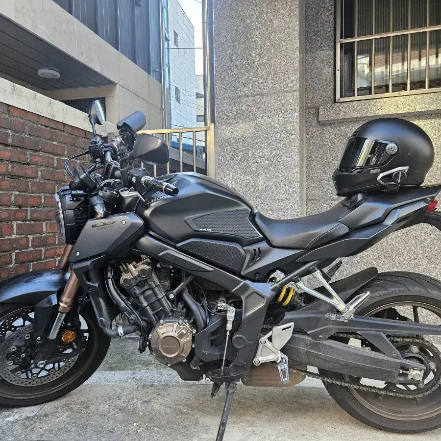 cb650r 18xxxkm 21년식