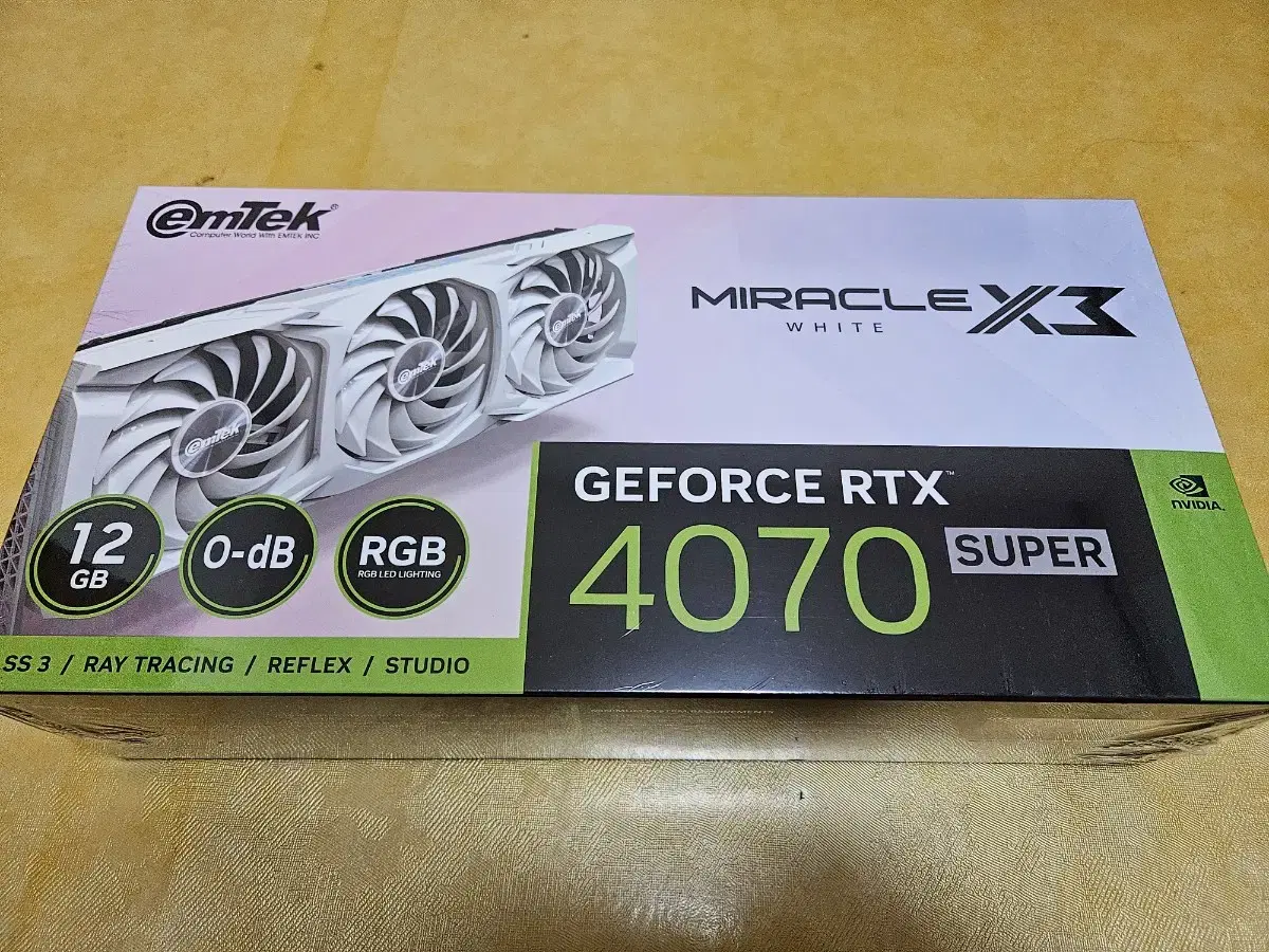 [미개봉] 이엠텍 rtx4070 super 미라클