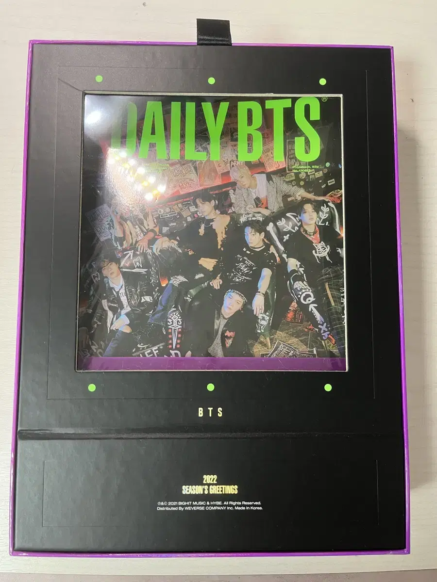 ComponentsVinylNot Included/PhotocardNot IncludedPackaged/New Products/Let's X Bangtan 2022 Season's Greetings