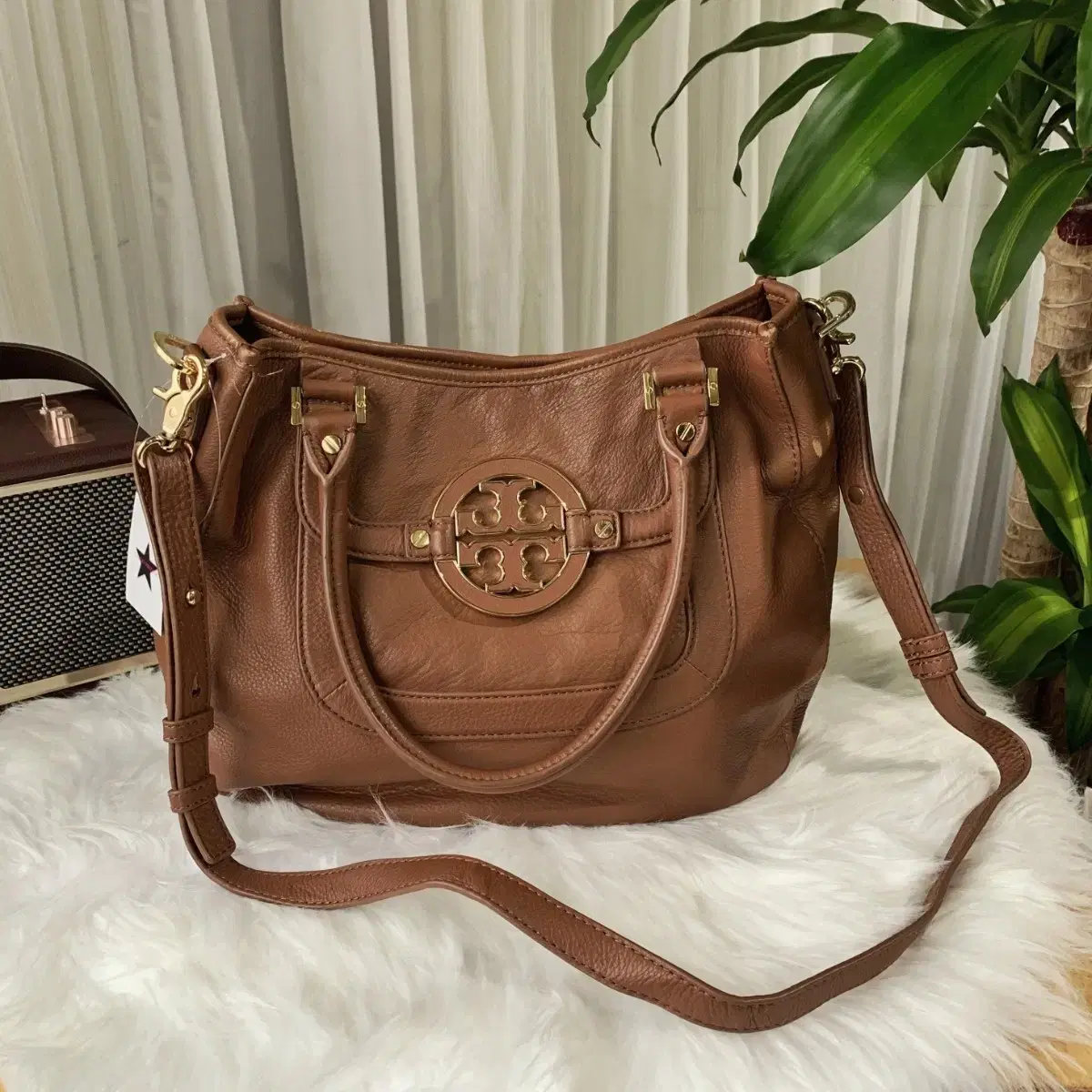 토리버치 Tory Burch Amanda Hobo 2way