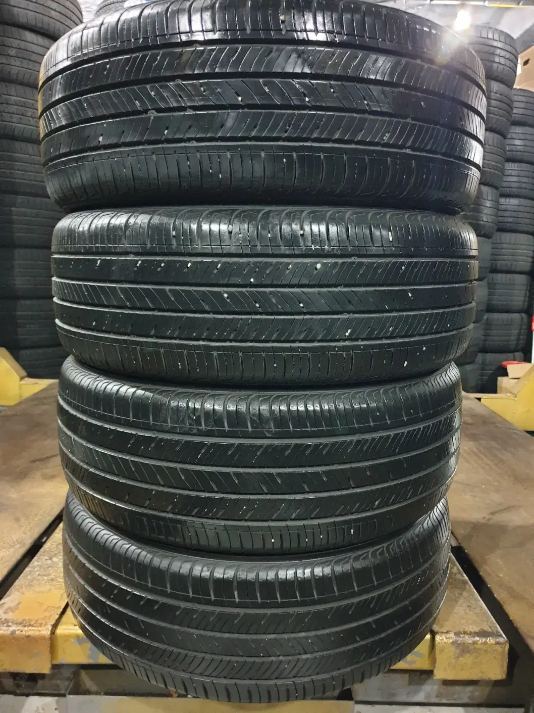 중고타이어 솔루스 TA31+ 215/55R17 94V 4개 한대분 세트