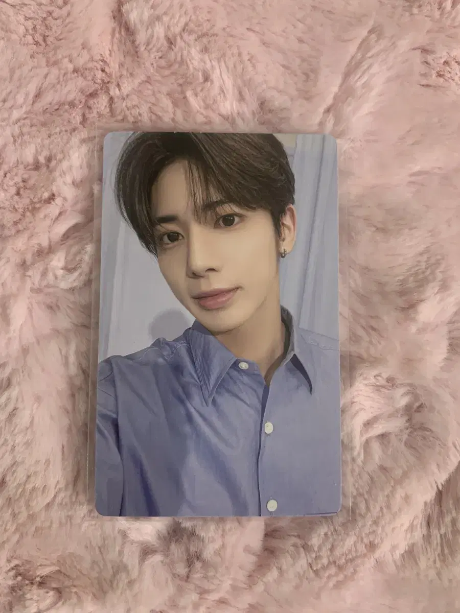 TXT seasons greetings Visual Taehyun