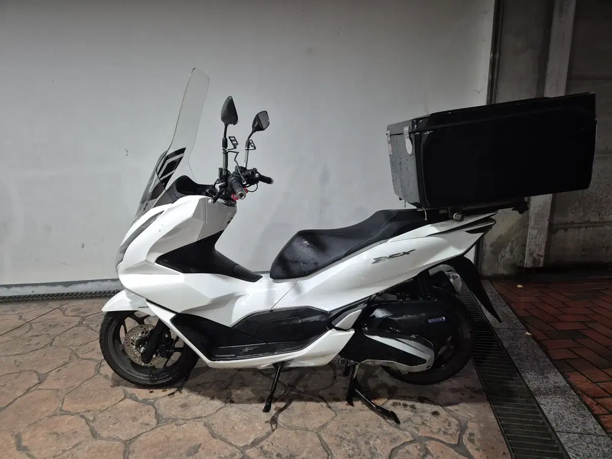 31. 22년식 PCX125 ABS 중고바이크