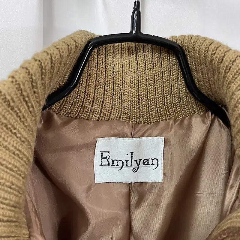 Emilyan jacket