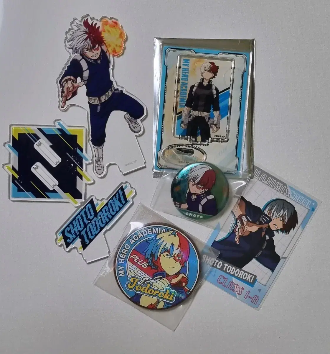 Source)Bulk)Nahia Hiroaka Todoroki Shoto acrylic Stand canbadge keyring kard