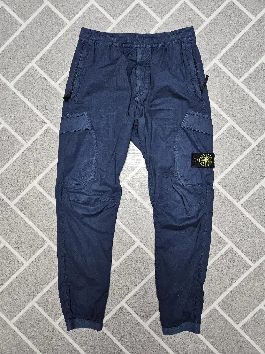 Stone Island Cargo Jogger Pants SS19