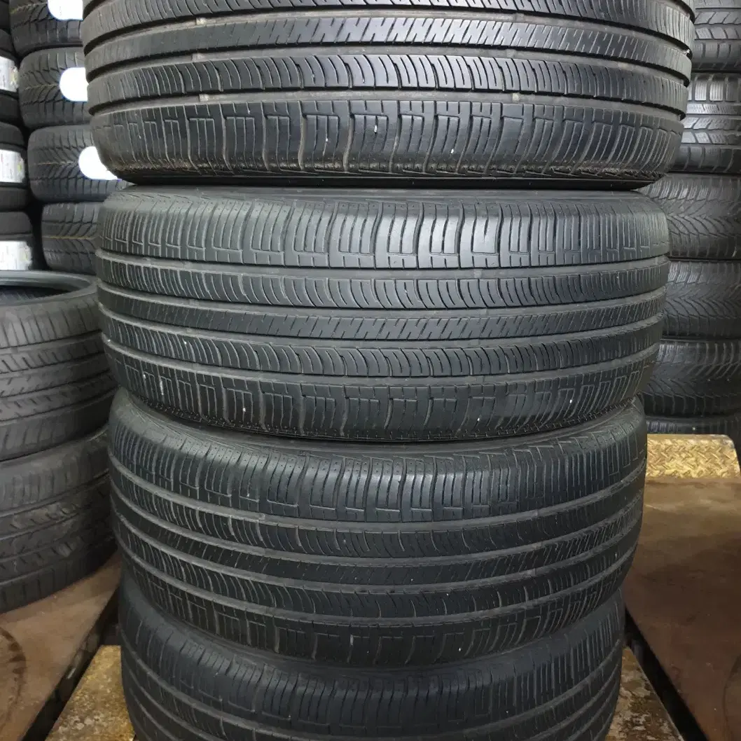 중고타이어 넥센타이어 엔프리즈 AH5 235/55R17 4개 한대분세트