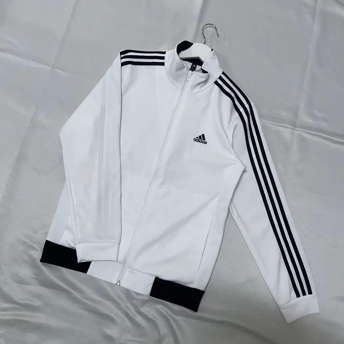 [m] adidas white gum track top jersey 만원샵