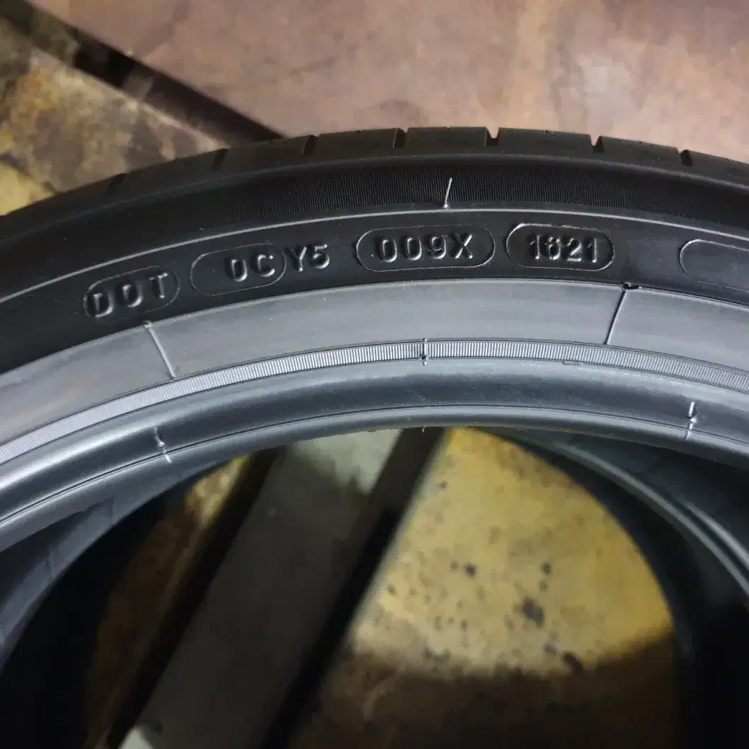 중고타이어 미쉐린 프라이머시투어A/S 255/40R21 GV70 2개세트