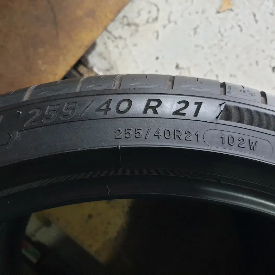 중고타이어 미쉐린 프라이머시투어A/S 255/40R21 GV70 2개세트