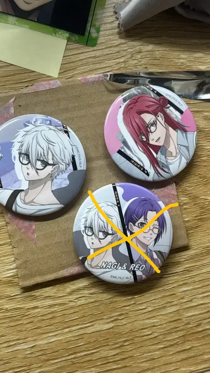 BLUELOCK Nagi , Chigiri Glasses sells canned badges