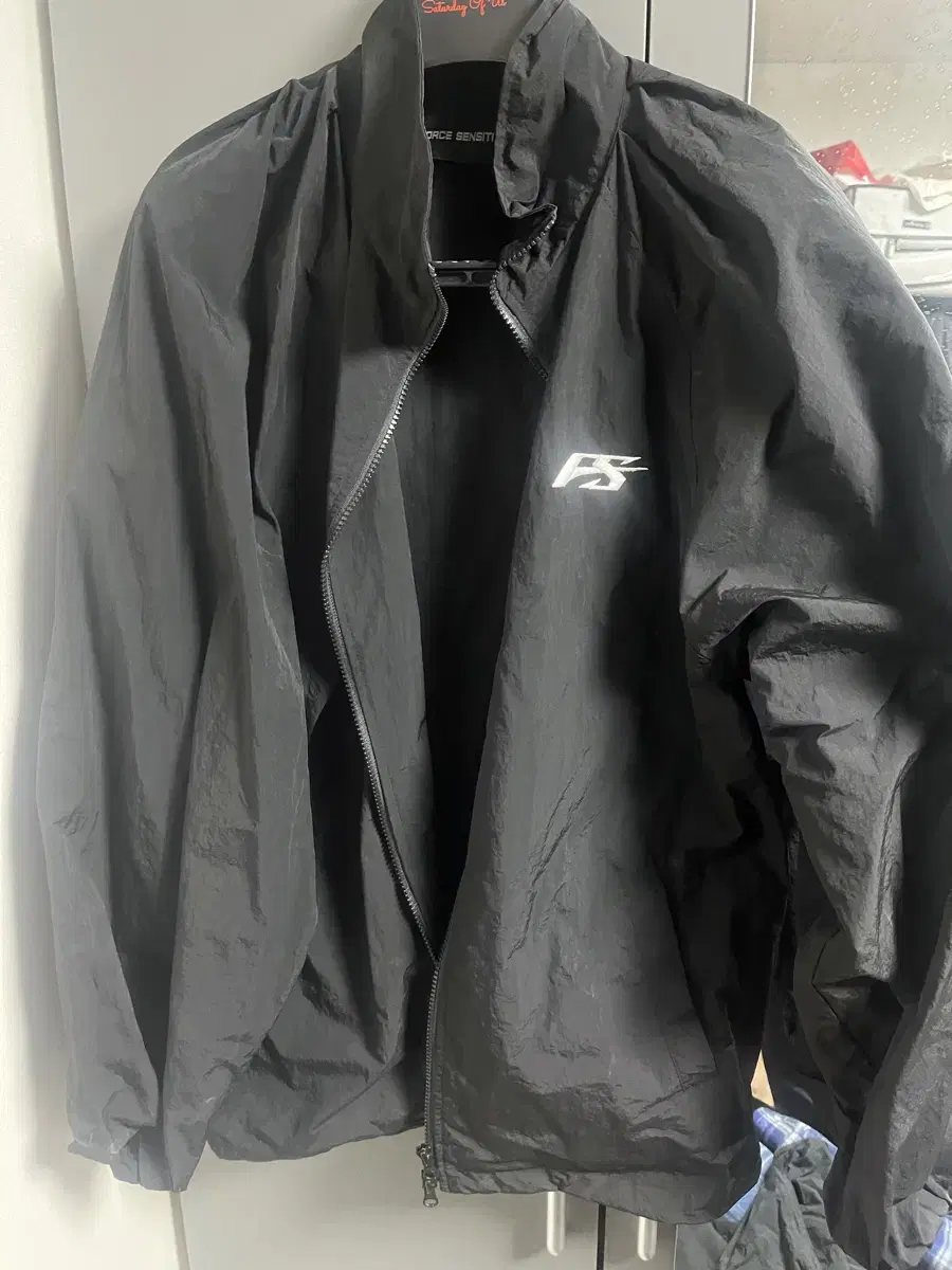 I'm selling the Fossenstive Windbreaker size 2