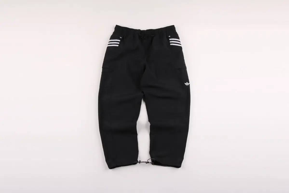 [L] Adidas Nylon Jogger Pants