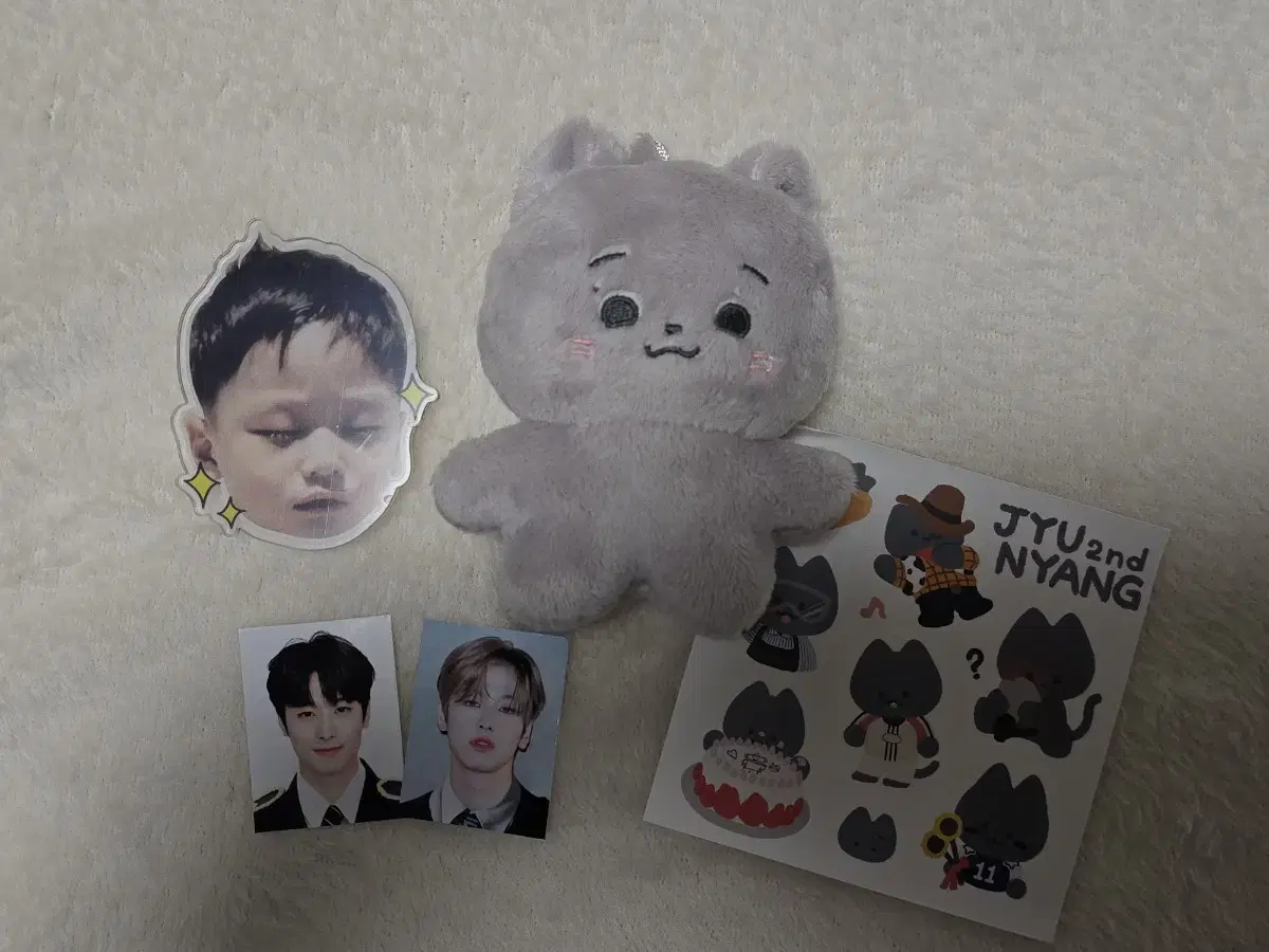 Jumangi Doll + Baby GripTalk + Gyungsa + sticker (featuring the boyz)