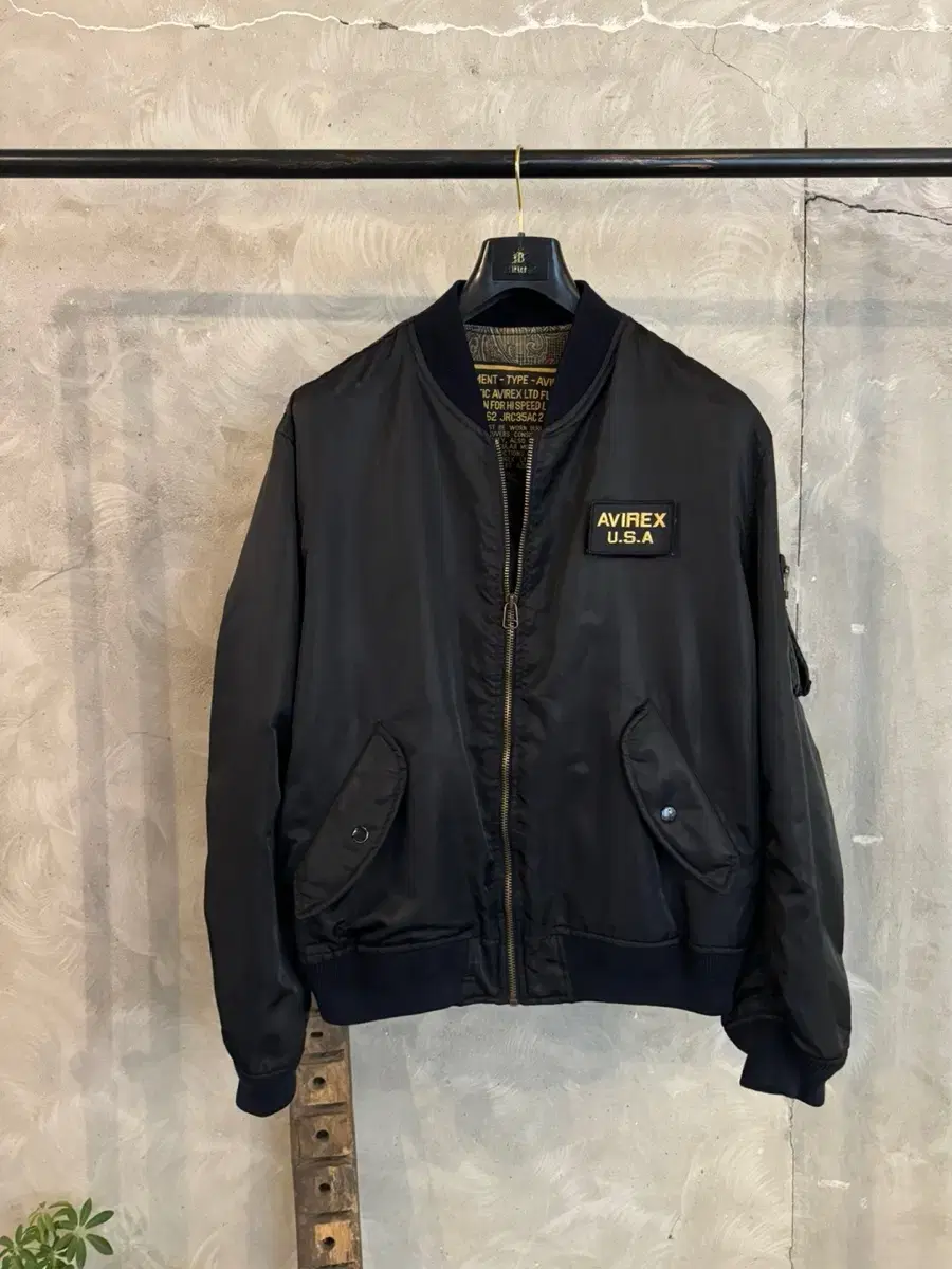 Avirex MA-1 Jacket Men105