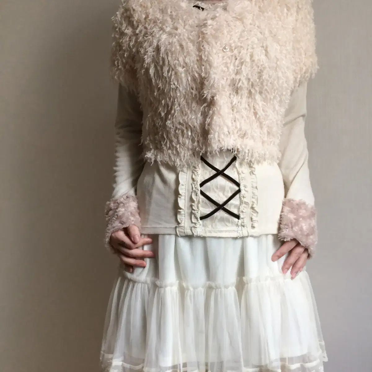 Fluffy mood half sleeve cardigan