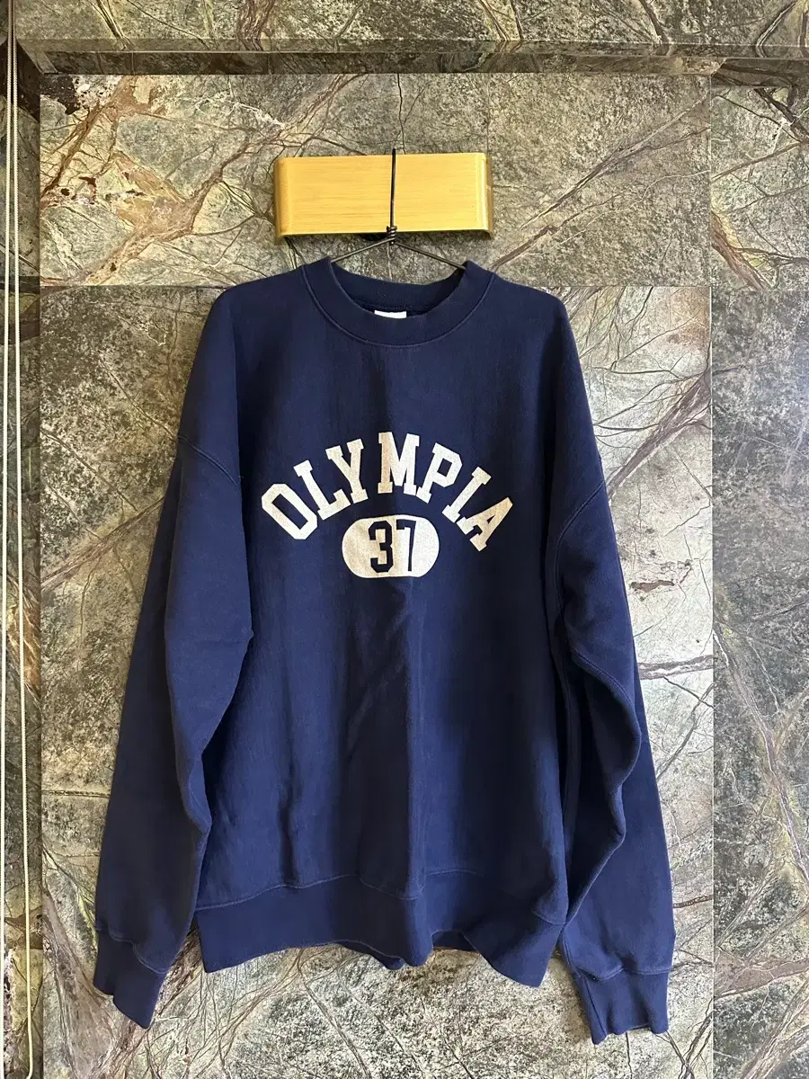 Outstanding V.S.C SWEAT(OLYMPIA)_NAVY Man-to-Man L