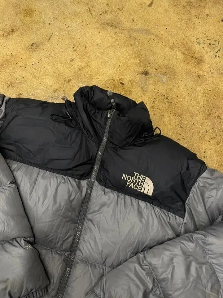 Genuine/95)The North Face Knopsie Padding