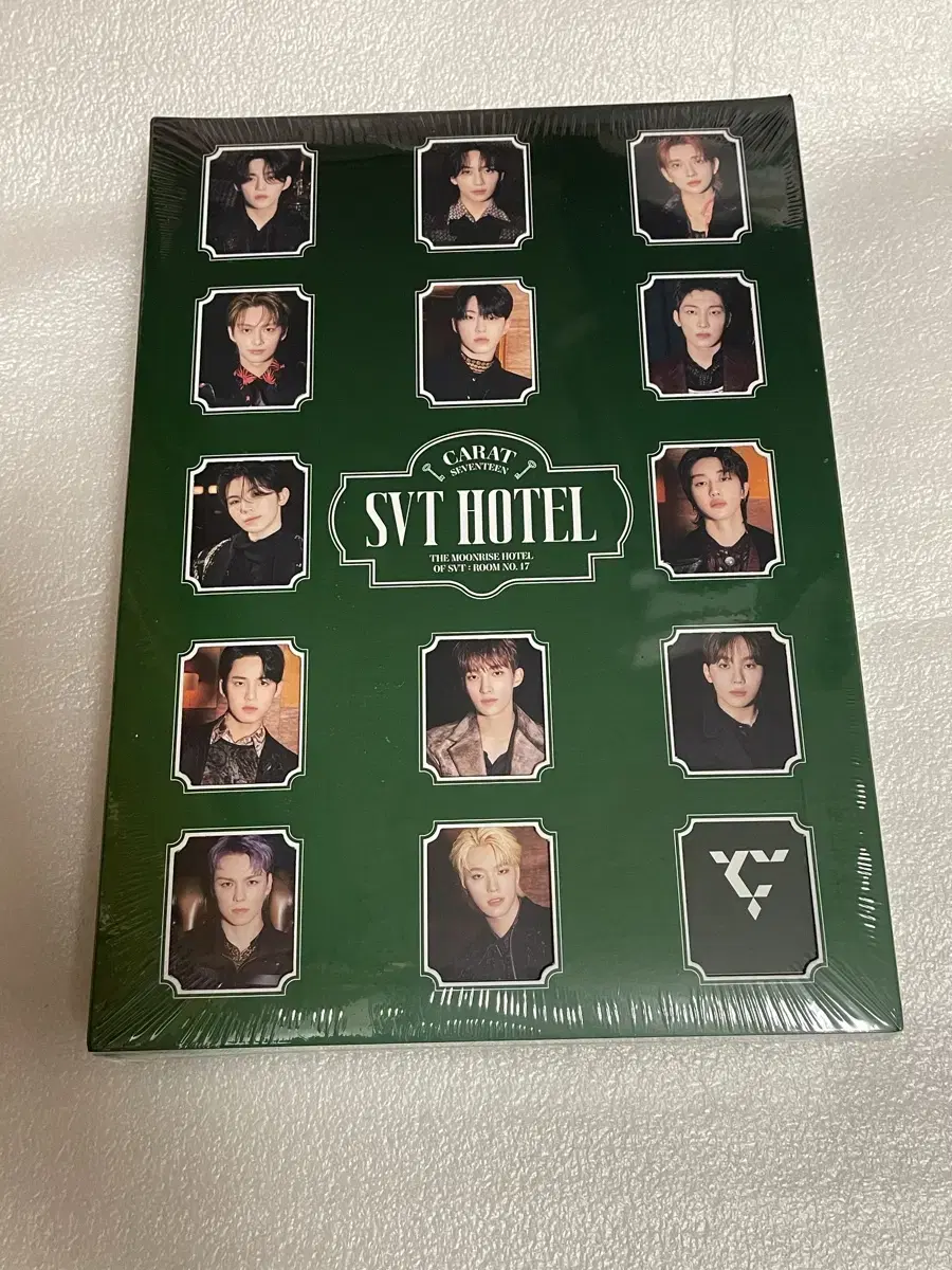 Seventeen Carat Hotel Membership kit sealed wts Sells