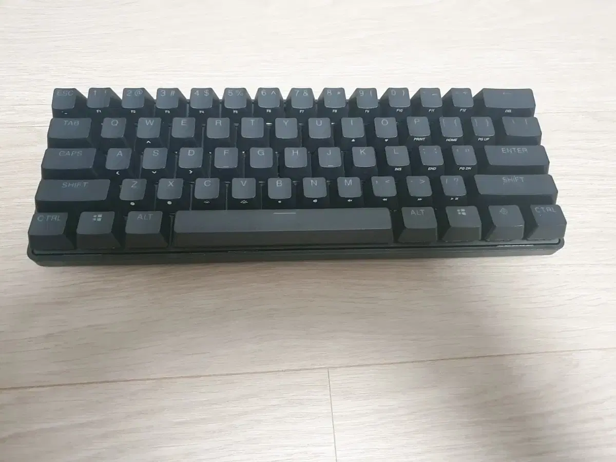 apex pro mini 팝니다