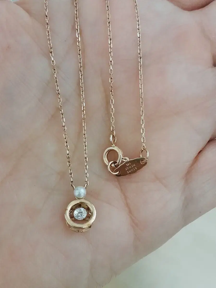 14k Stonehenge Dancing Stone Necklace