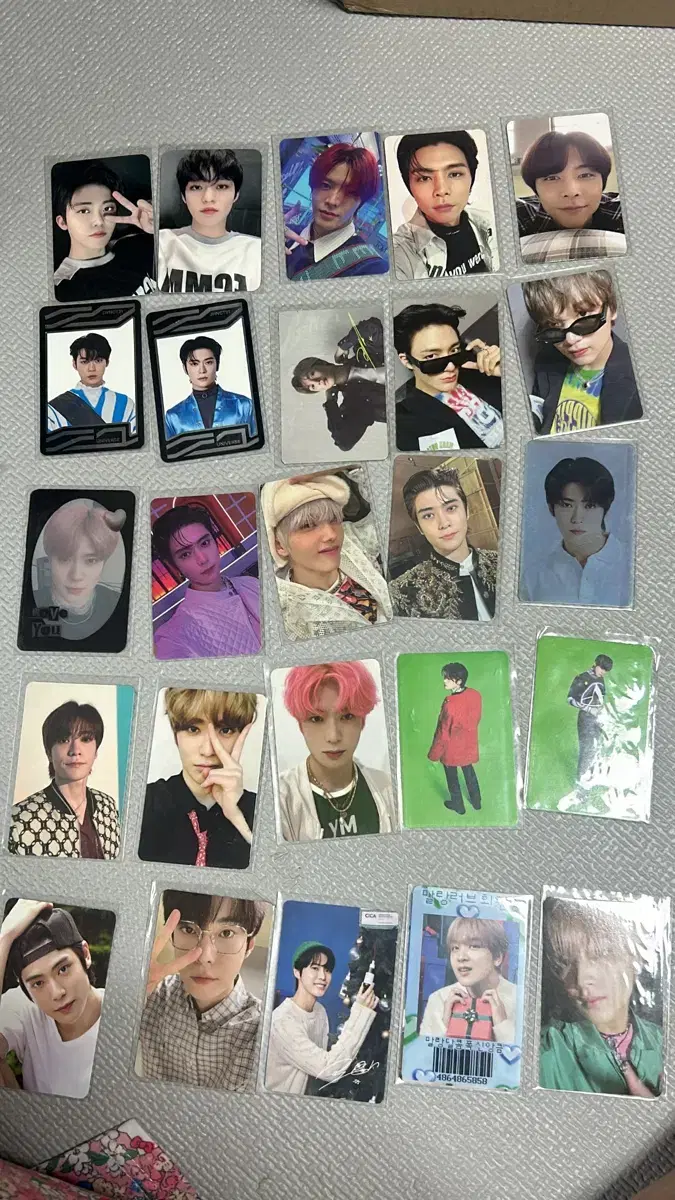 Jaehyun Jung photocard sells