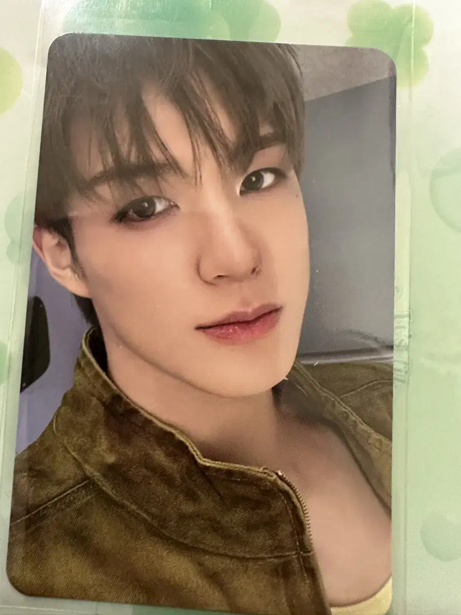 NCT Dream Vertical Flip version jeno photocard jeno