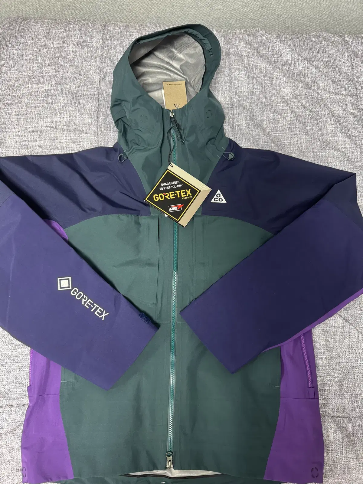 [M] Nike ACG Stormfit Gore-Tex Misery Ridge Jacket Deep Jungle