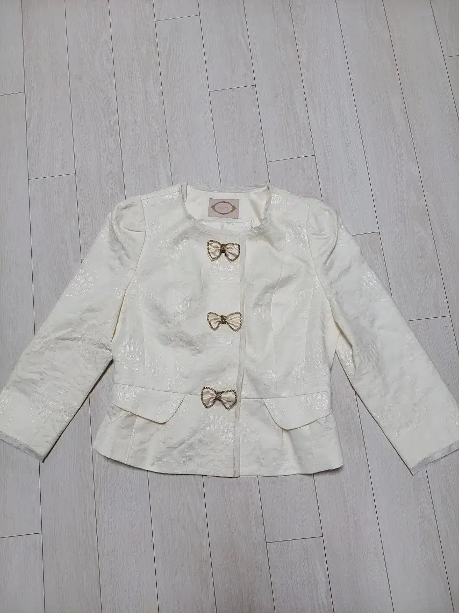 Quick saleConditionsGood!Lovely ribbonPrincess jacket LizLisaSTMiuMiuSTOzSecondst