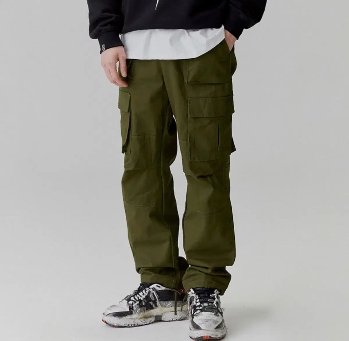 [XL] Sickle Ponytail Cargo Pants