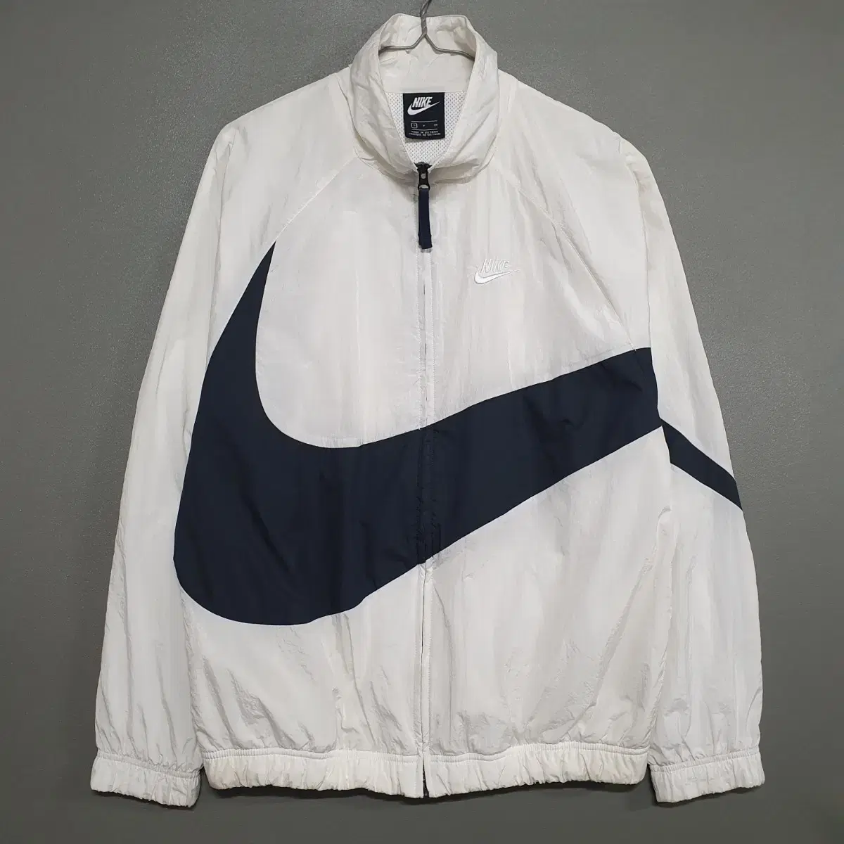 S) Nike New Big Swoosh Overfit Windbreaker Jacket White