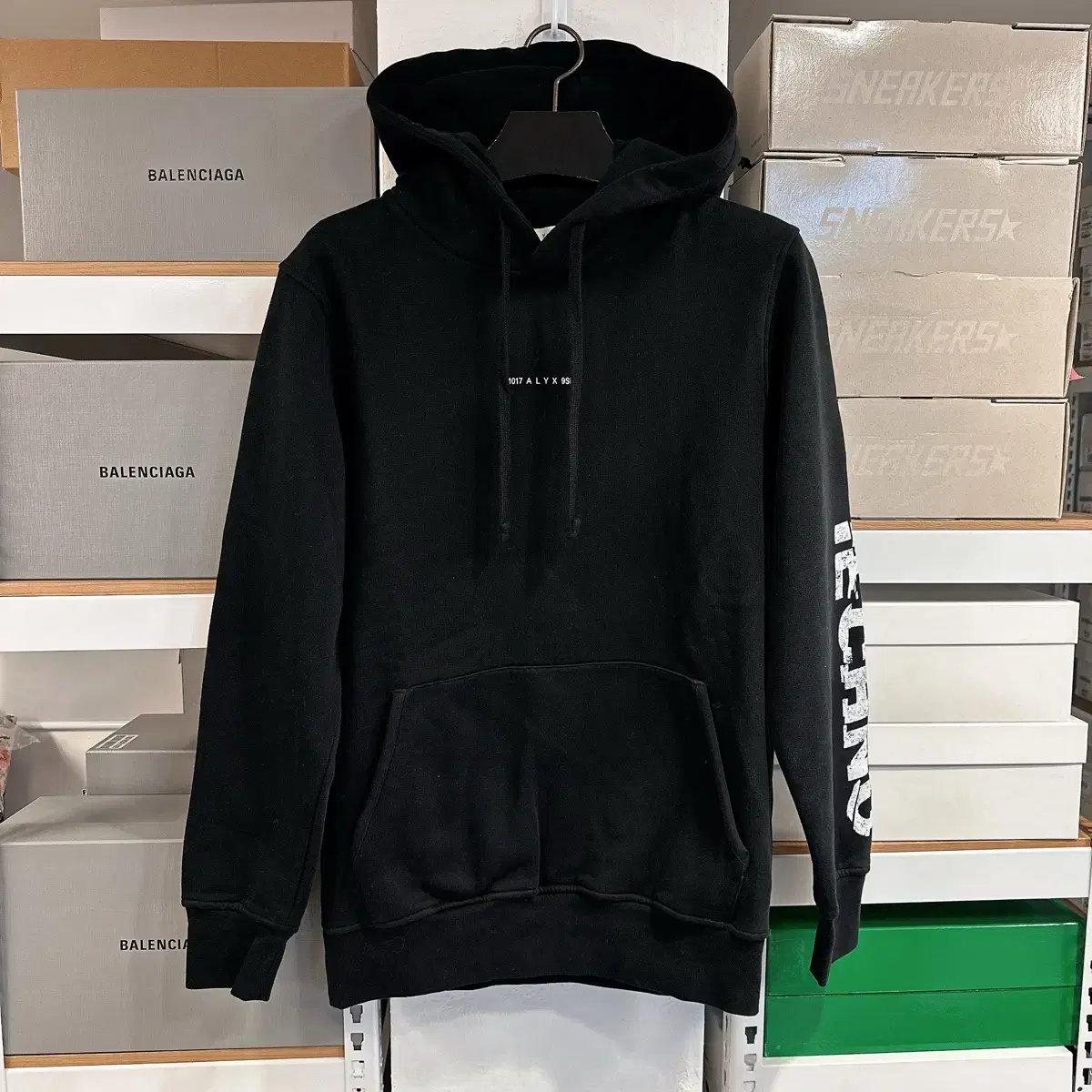 (Genuine/New) 1017 ALYX Alix Black Drawstring Brushed Hoodie