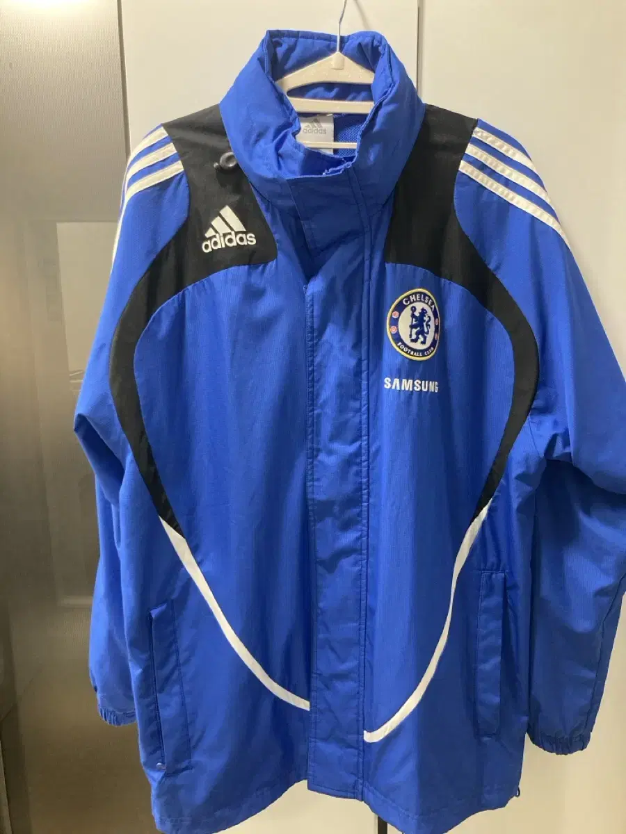 Size 100/Condition) Adidas Chelsea Windbreaker Jacket