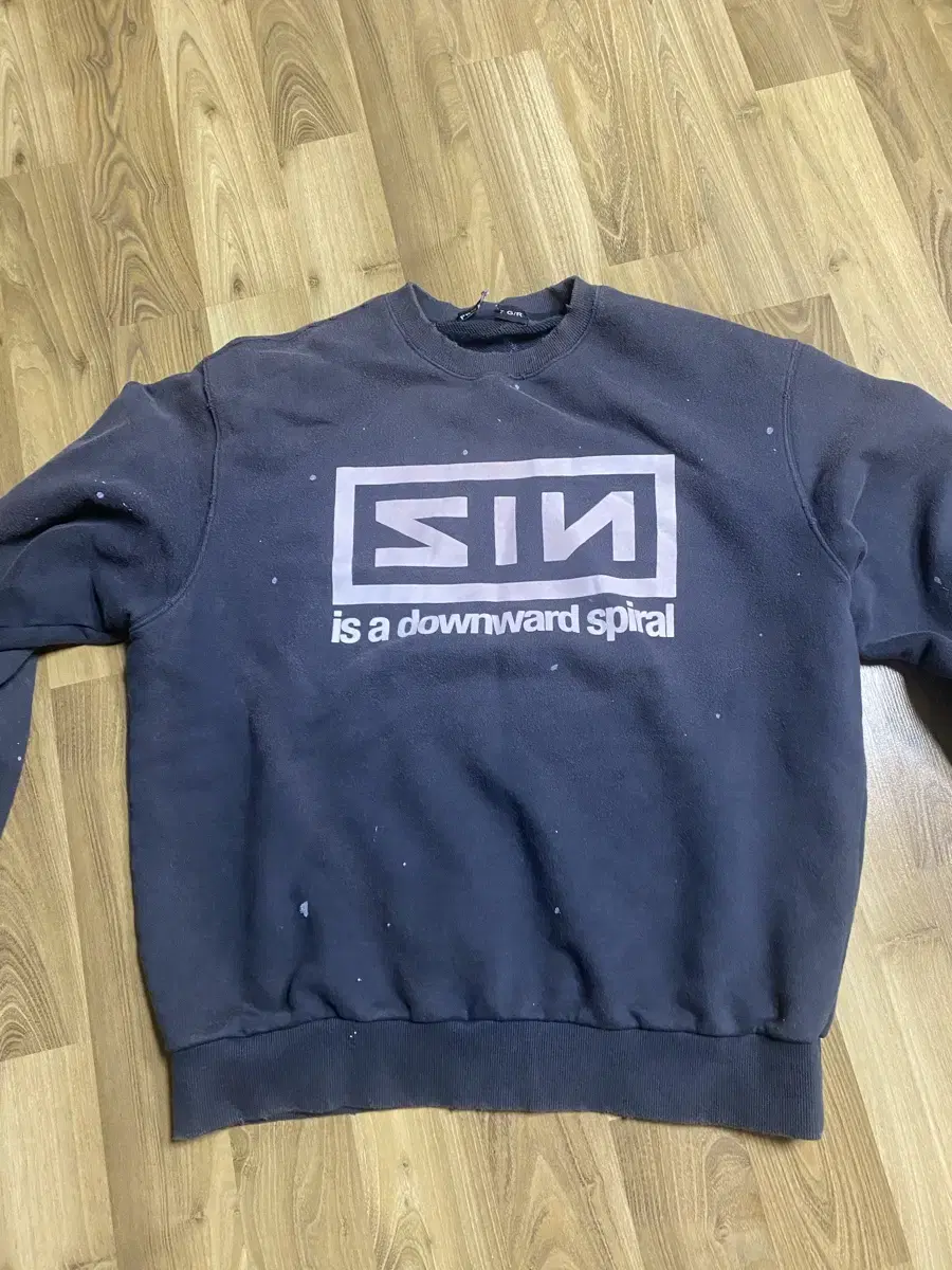 (Sample) (1) Project GR Sour Washed Sweatshirt Navy