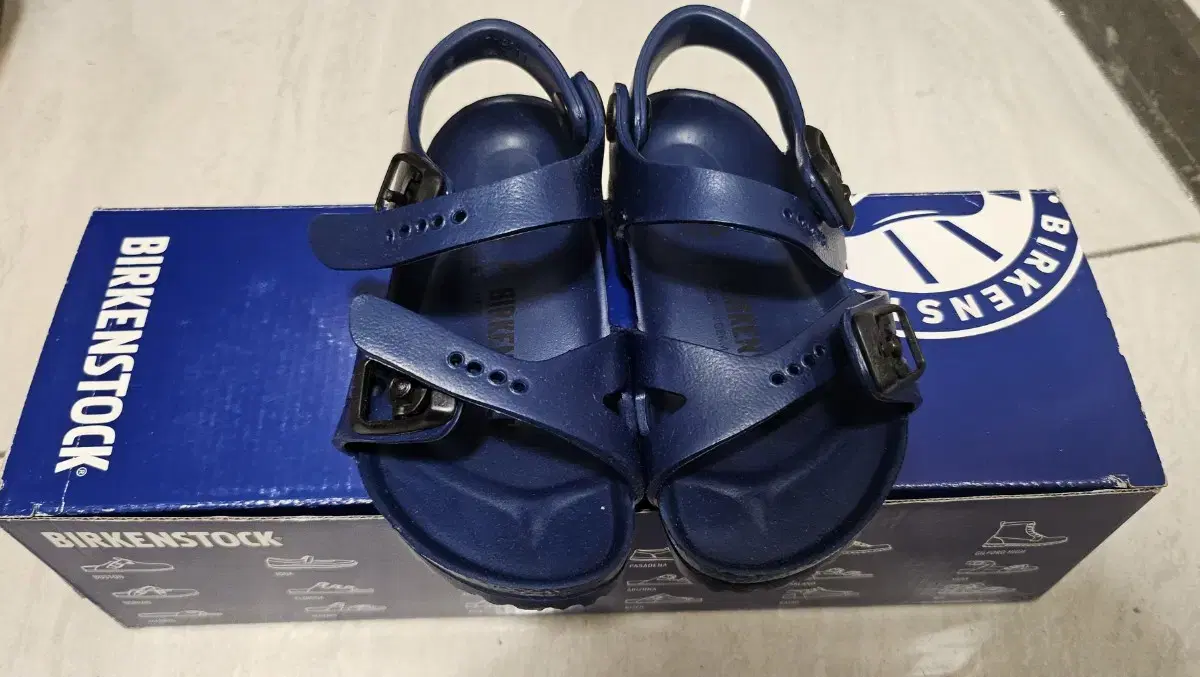 (새상품) Birkenstock Rio EVA 네이비 샌들 150 사이즈