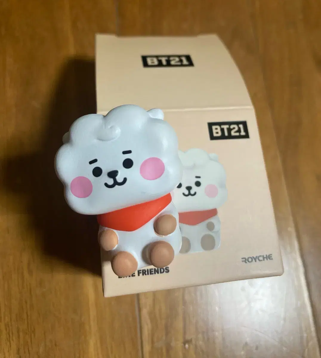 Monitor Figure BT21 bangtan Merchandise