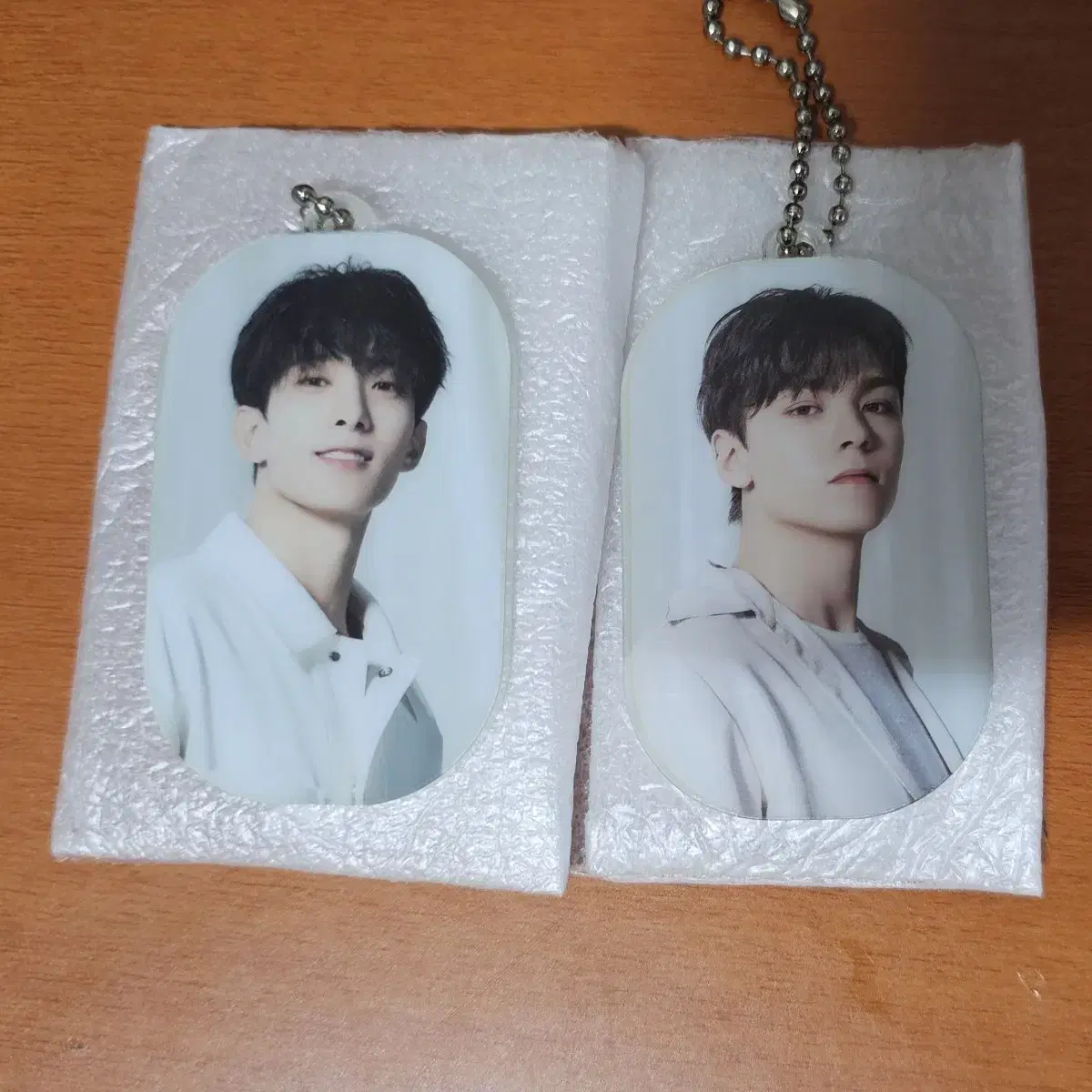 Seventeen Beyond the Sun keyring dk vernon bulk WTS