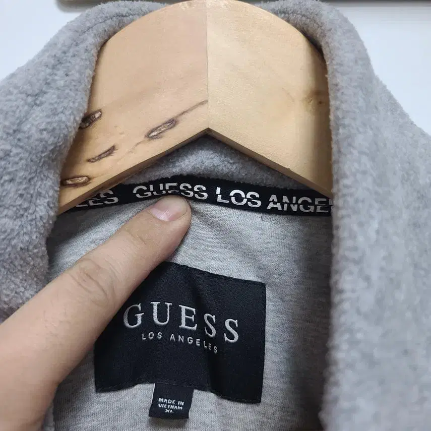 [GUESS] 남성 플리스 기모집업 XL