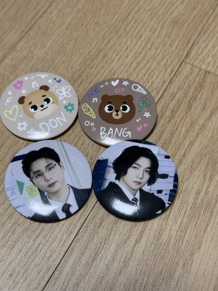 Day 6 fanmeeting MD - Trading Can Badge Sungjin/Youngkay/Bang/Don