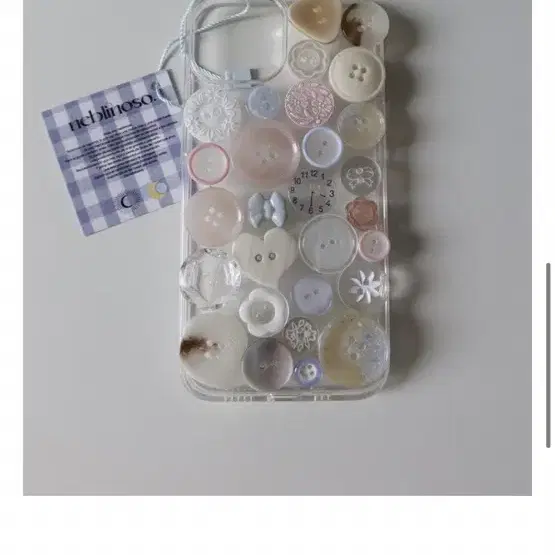 네블리노소 아이폰 케이스 단추 baby powder button case