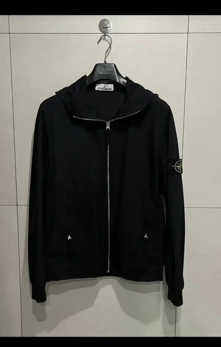 StoneIsland Softshell Windbreaker M Status: Grade S