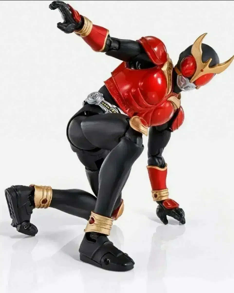 SHF Figuarts Kamen Rider Kuuga 50th Anniversary Figure Plasmodel Toy Robot