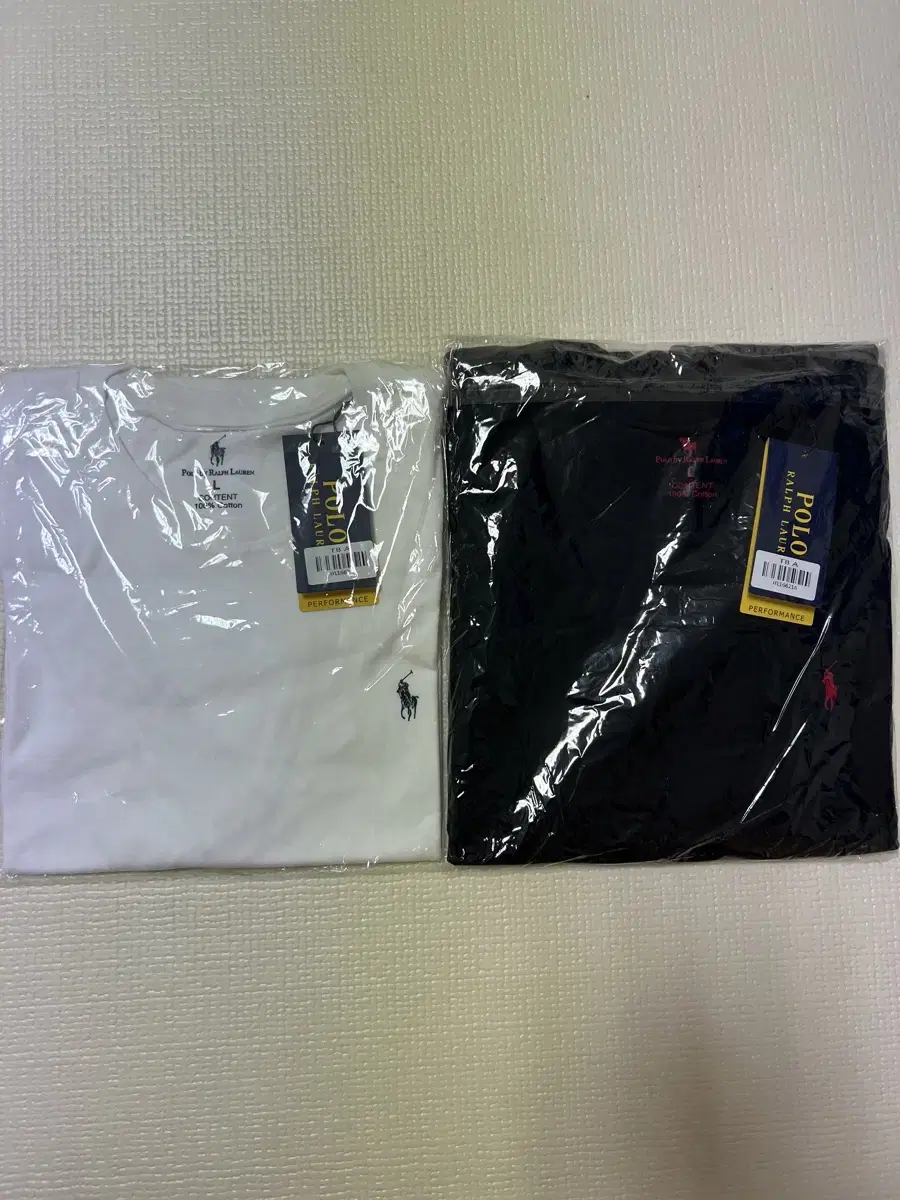 Polo Round Short Sleeve T-Shirt in Black & White