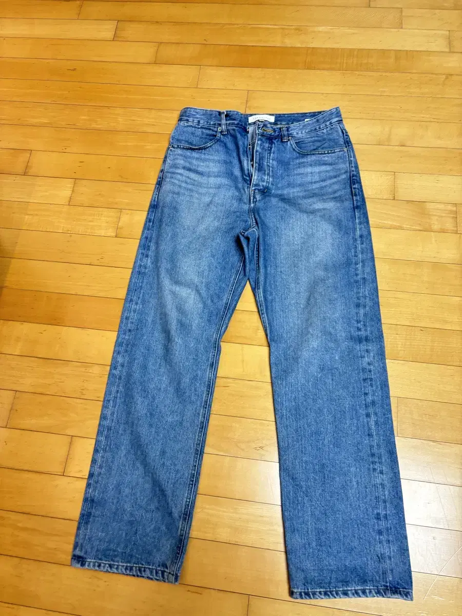 Brown Yard Regular Denim Chongqing 3