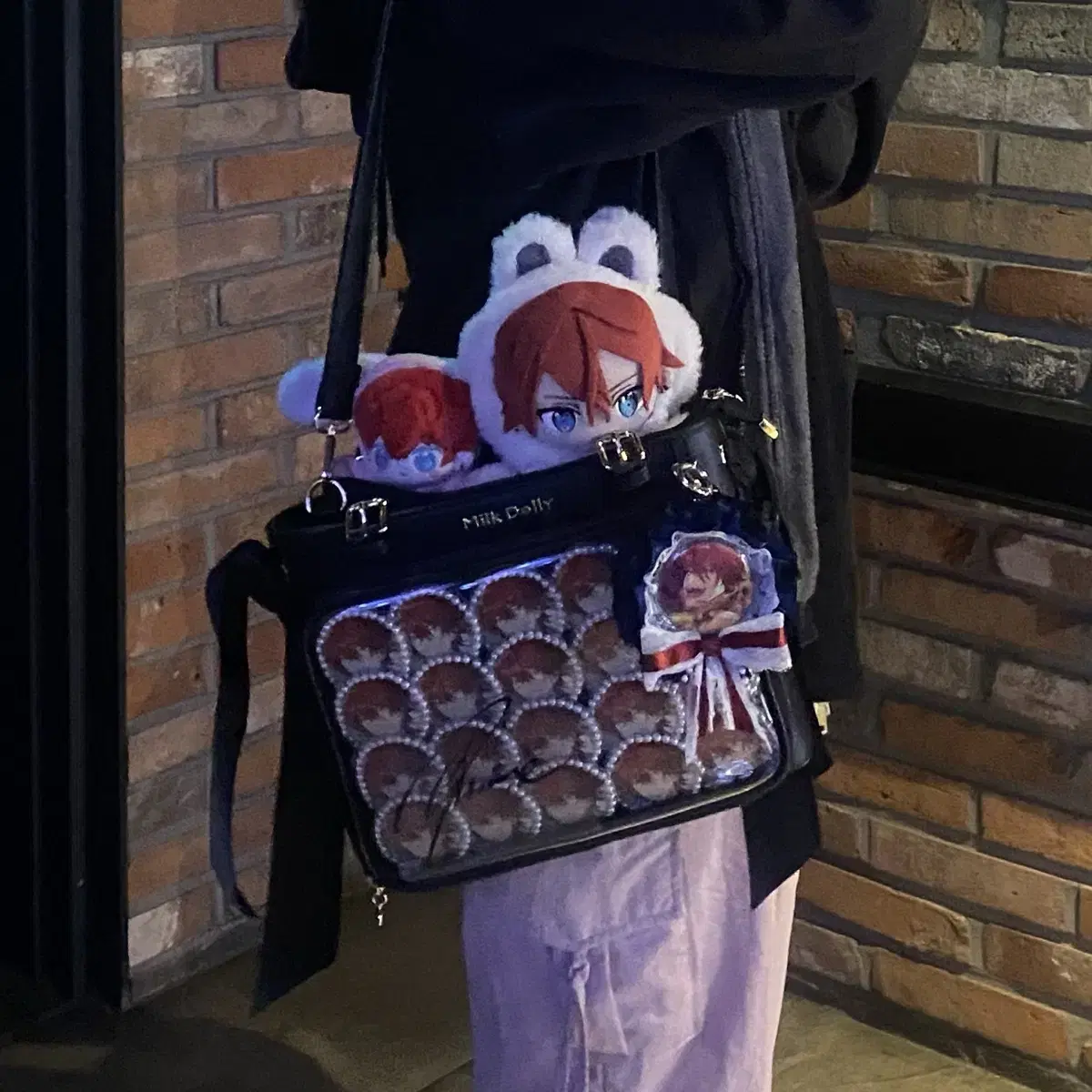 Amagirine Itabag sells