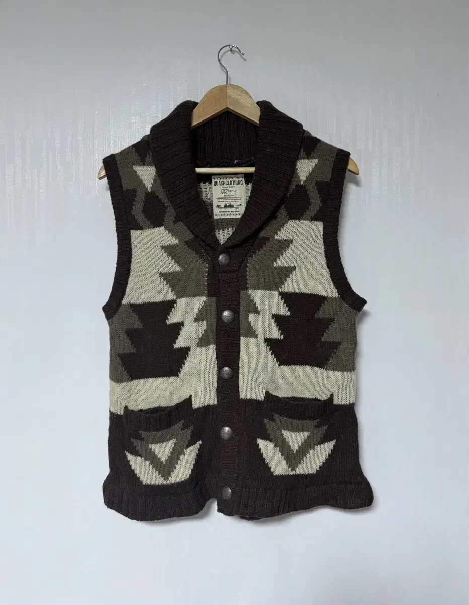 Vintage Native Pattern Knit Vest